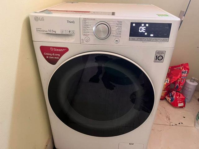 Máy giặt LG cửa ngang gặp lỗi 0E