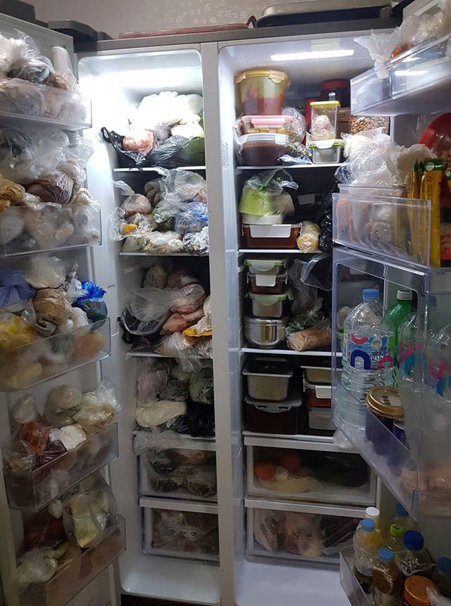 Đồ ăn quá tải khiến tủ lạnh không làm lạnh được